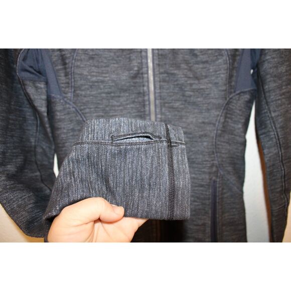 Lululemon women's zip up workout jacket space denim blue color navy size 6 - Picture 7 of 9